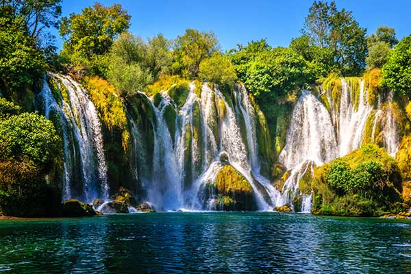 Tours Kravica-watervallen
